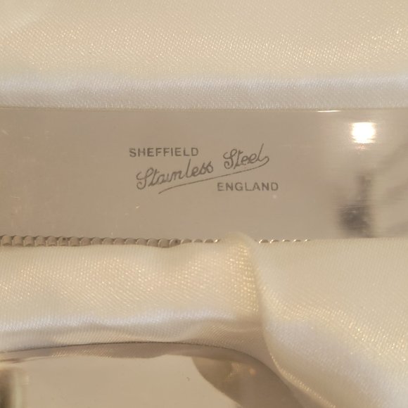 NIB Royal Selangor Roses & Ribbons Pewter Cake Serveware Set - Picture 10 of 11